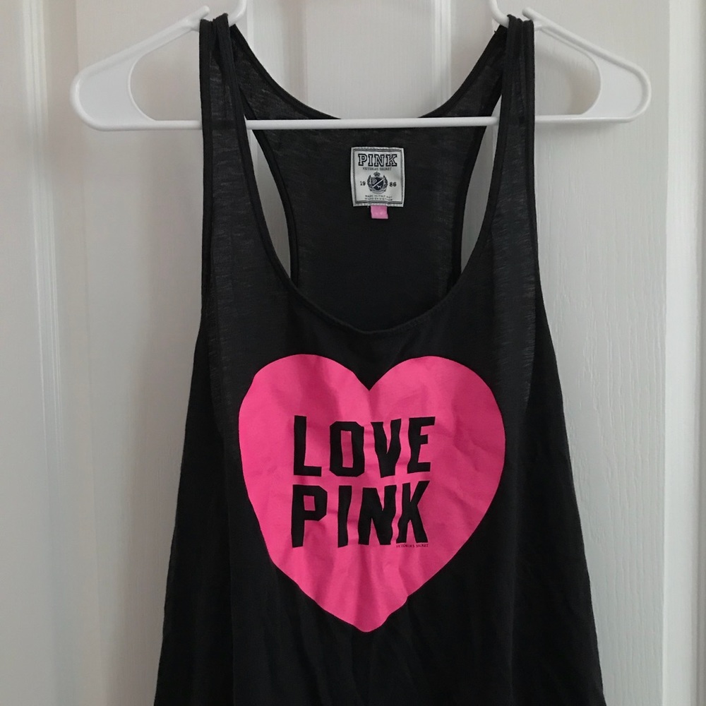 pink tank top